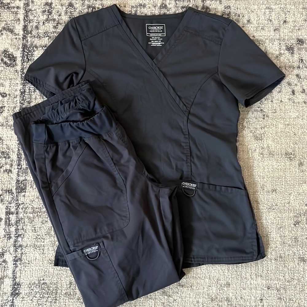 Cherokee Workwear- Revolution Scrubs